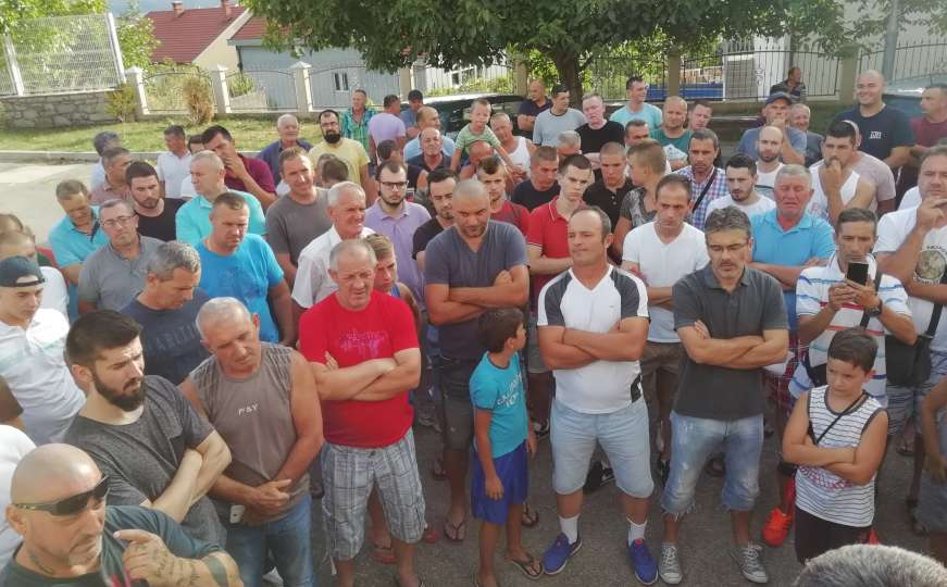 Mostar: Protest građana zbog napada na Mehu Volodera, stigao odgovor iz MUP-a